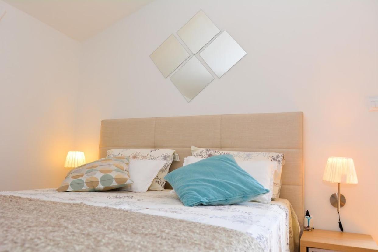 Apartment And Room Sveti Jakov Dubrovnik Eksteriør billede